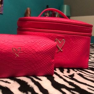 Victoria’s Secret Train Makeup and Toiletry Duo